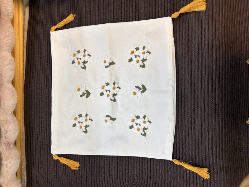 Punch Kırlent - Papatya Tarlası